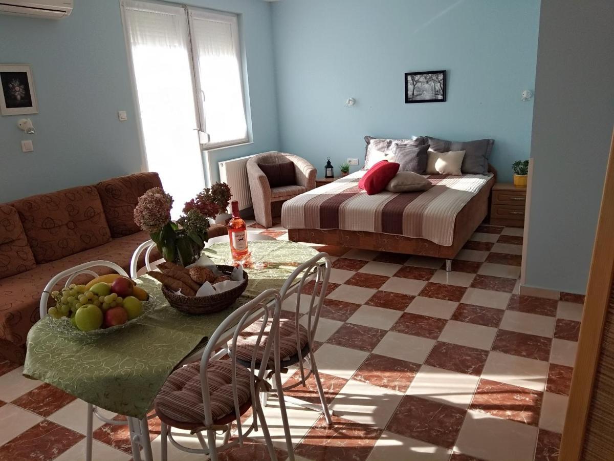 Yellow Apartmanhaz Bük Eksteriør billede