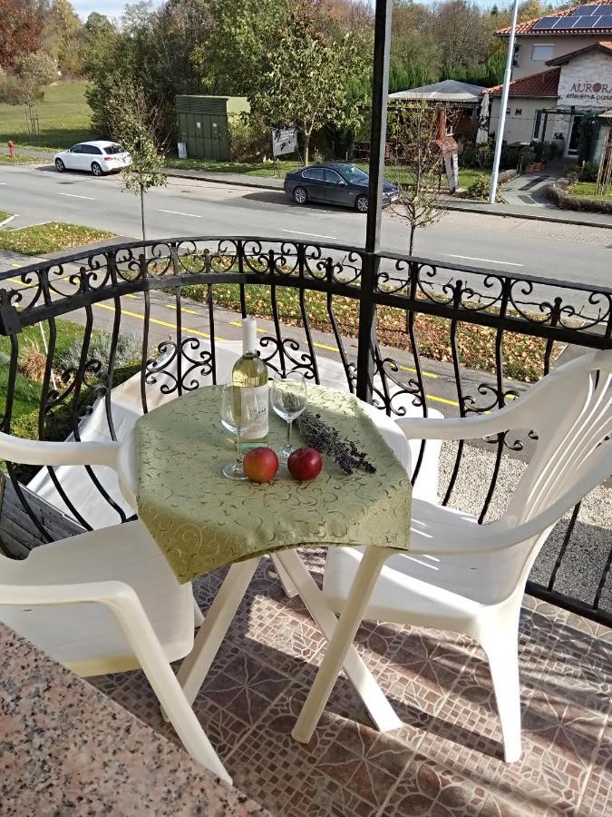 Yellow Apartmanhaz Bük Eksteriør billede